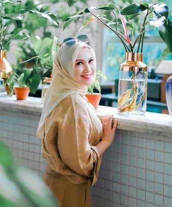 Potret Dokter Cantik Hafiza Fikri, Ibu 3 Anak dengan Segudang Aktivitas Padat