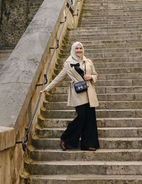 Potret Dokter Cantik Hafiza Fikri, Ibu 3 Anak dengan Segudang Aktivitas Padat
