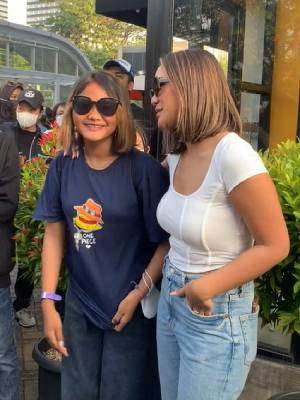 Dibilang Mirip, Momen Pertemuan Marion Jola dan Kurma 'Citayam Fashion Week'