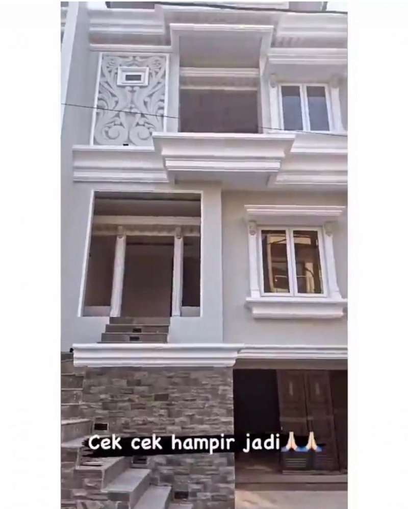 7 Potret Rumah Baru Artis di Tahun 2022, Milik Celine Evangelista Lebih Mewah dari Raffi Ahmad!