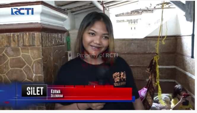 Adu Perbandingan Rumah Bonge VS Kurma, Sama-sama Jadi Ikon Citayam Fashion Week!