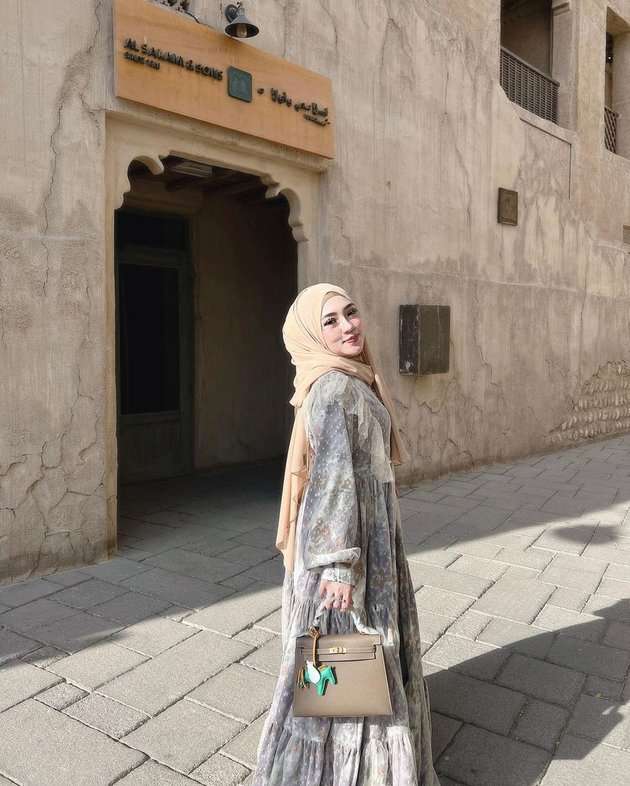 Pernah Tinggal di Rumah Bantuan Tsunami, Shella Saukia 'Crazy Rich' Banda Aceh Kini Punya Rumah Mewah bak Istana