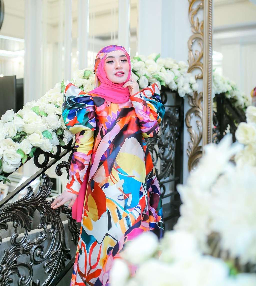 Pernah Tinggal di Rumah Bantuan Tsunami, Shella Saukia 'Crazy Rich' Banda Aceh Kini Punya Rumah Mewah bak Istana