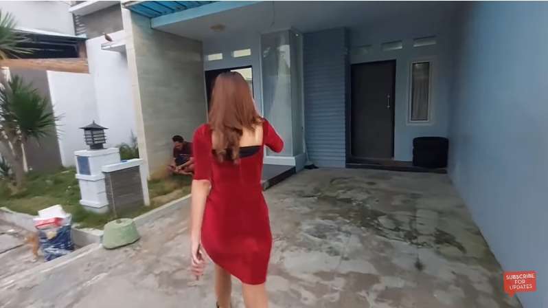 12 Potret Rumah Sederhana Difarina Indra, Pedangdut Viral Mirip Livy Renata, Netizen : Beda Nasib!