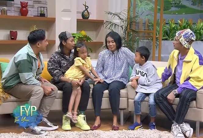 Potret Ibunda Bonge SCBD Citayam Fashion Week, Rawat Tiga Anak Sendiri Tanpa Suami
