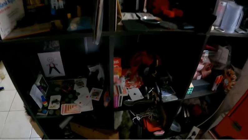 10 Potret Rumah Pesulap Merah yang Bongkar `Praktik Dukun` Gus Samsudin, Sederhana Bak Toko Sulap, Keluar Auto Sakti!