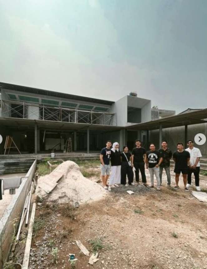 Adu Mewah Rumah Citra Kirana VS Margin Wieheerm, Keduanya Megah Bak Istana!