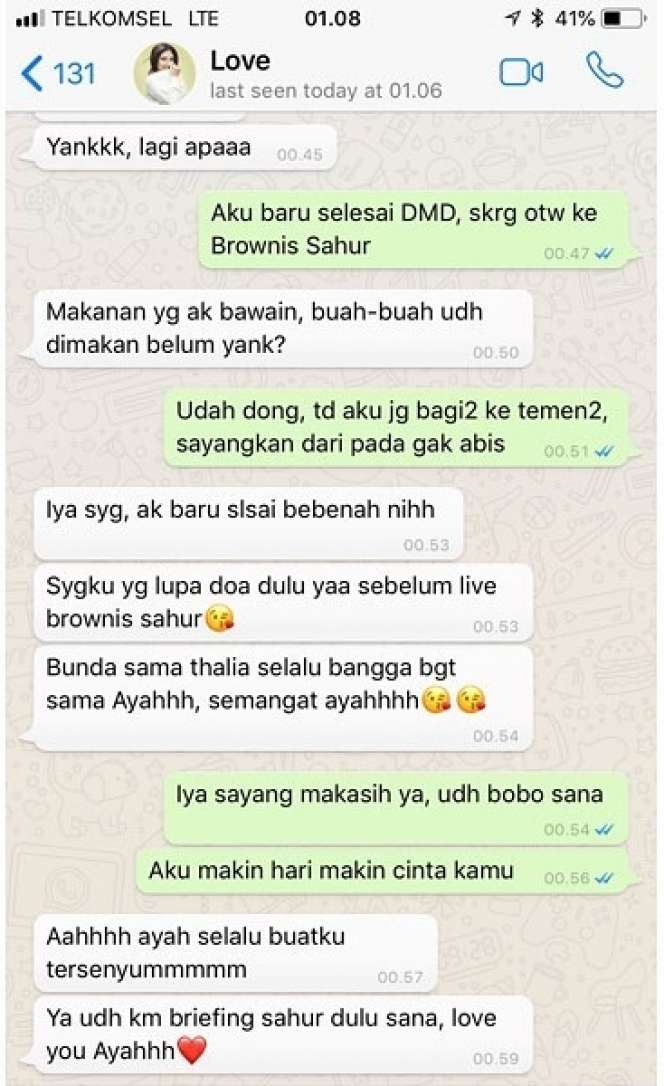 10 Nama Kontak Pasangan Seleb di Handphone, Punya Lesty Bikin Senyum-senyum!
