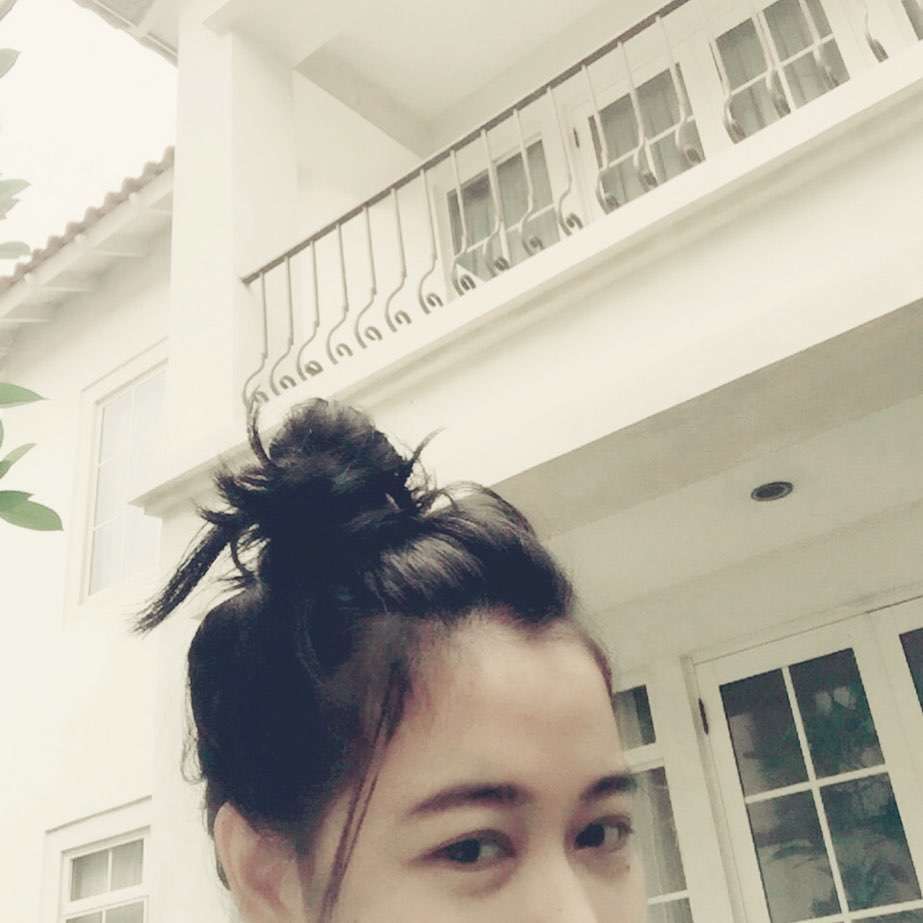 Ingat Uut Permatasari `Si Putri Panggung`? Nasibnya Berubah Drastis Usai Dipinang Perwira Polisi, Ini 8 Potret Rumahnya Tinggi Bak Istana