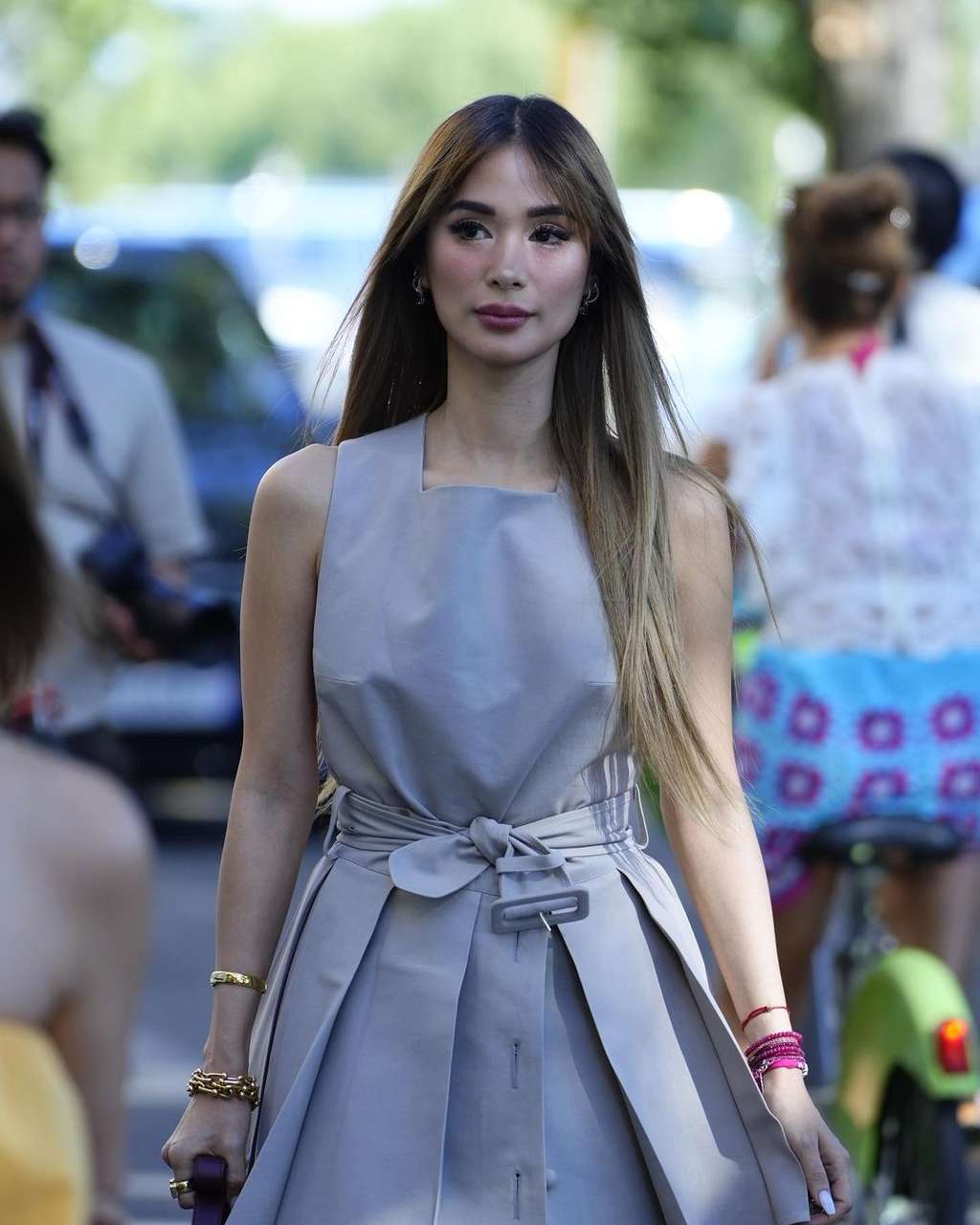 10 Potret Cantik & `Hot` Istri Anggota DPR di Paris Fashion Week, Penampilannya Bikin Melotot!