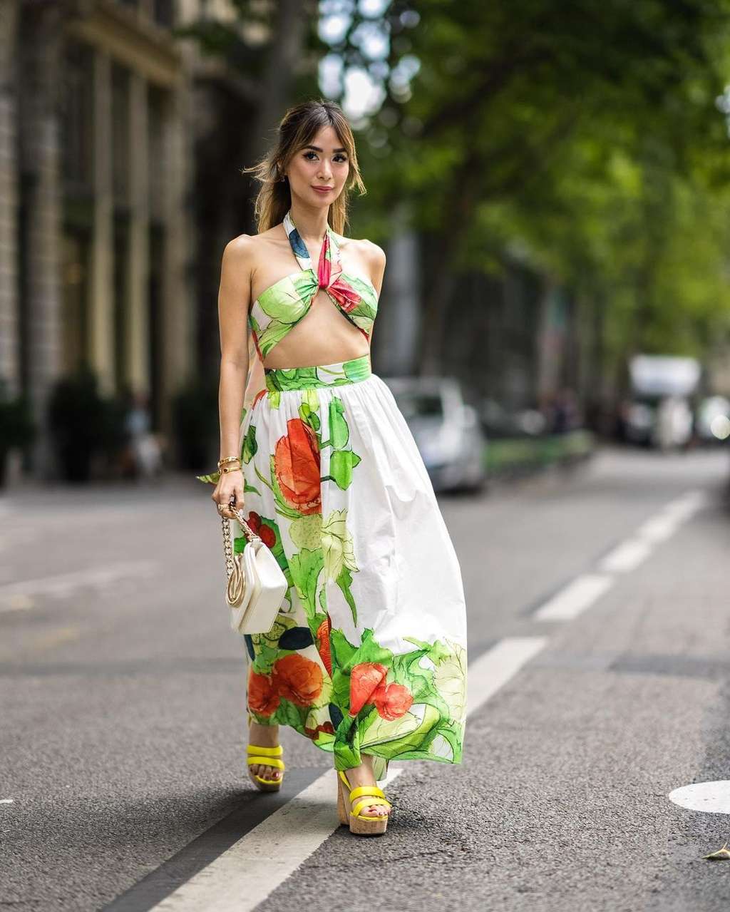 10 Potret Cantik & `Hot` Istri Anggota DPR di Paris Fashion Week, Penampilannya Bikin Melotot!