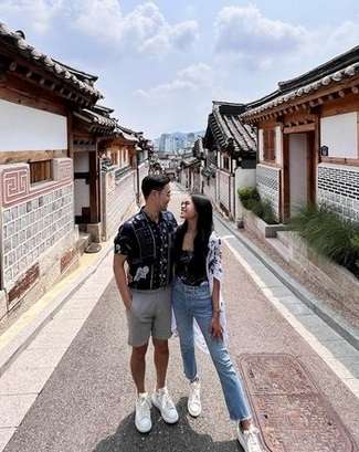 Potret Maudy Ayunda Pulang Kampung ke Korea Selatan, Ada Momen Temani Suami Potong Rambut Bikin Gemas!