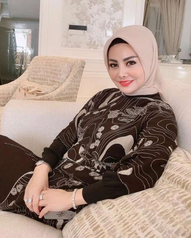 Potret 7 Pedangdut Berhijab, Terbaru Cita Citata