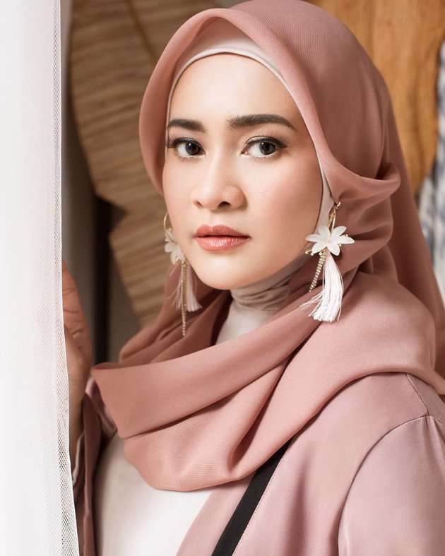Potret 7 Pedangdut Berhijab, Terbaru Cita Citata