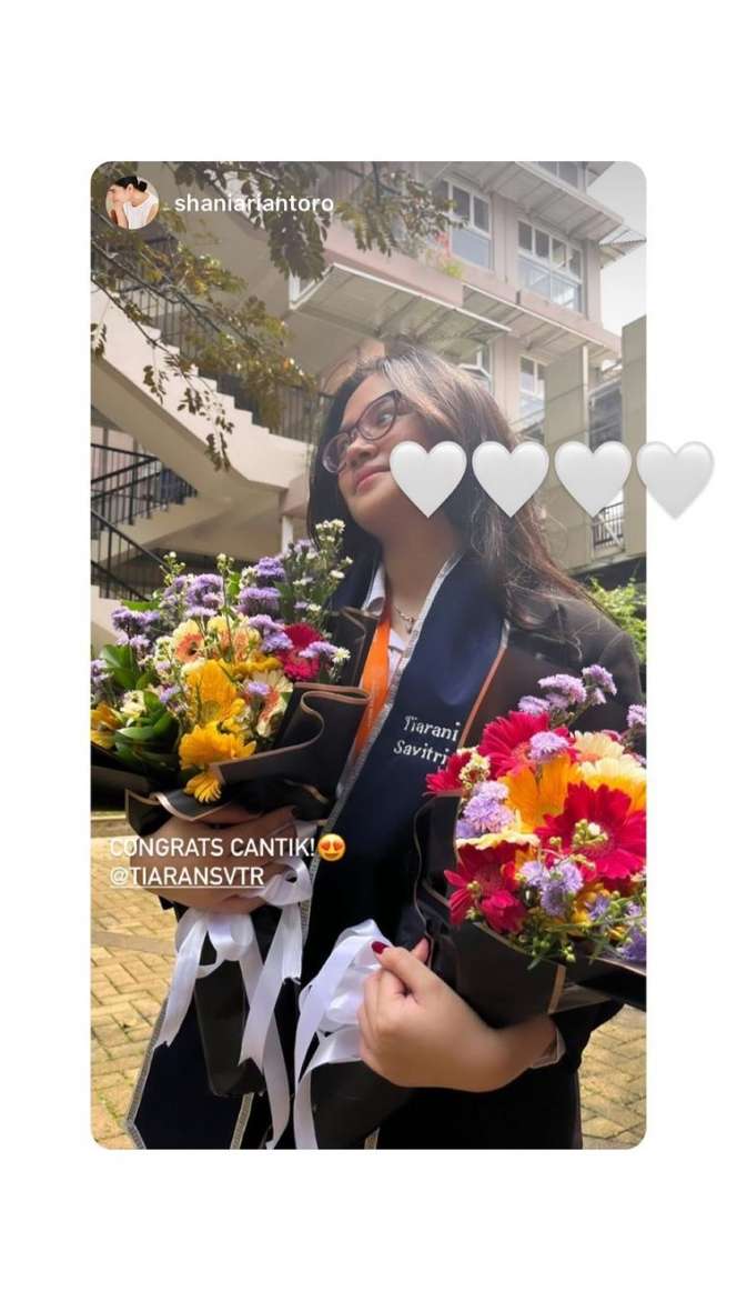 Potret Anak Mulan Jameela, Tiara Savitri yang Baru Jadi Sarjana, Riasannya Jadi Sorotan!