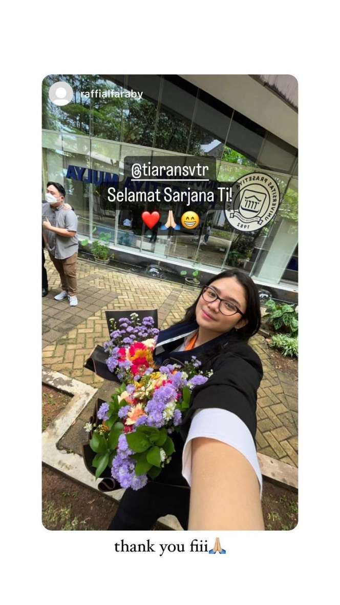 Potret Anak Mulan Jameela, Tiara Savitri yang Baru Jadi Sarjana, Riasannya Jadi Sorotan!