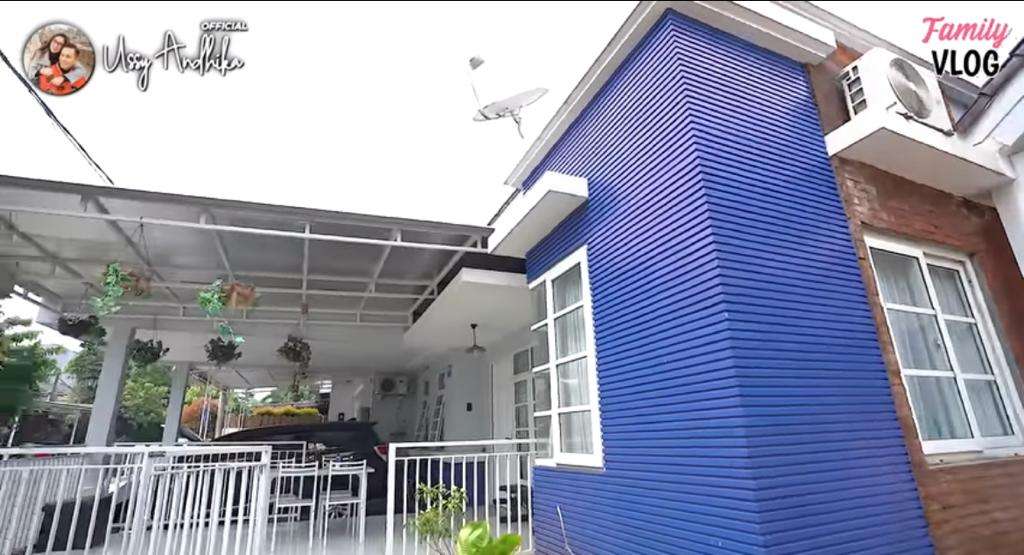 Potret Rumah Ricky Cuaca, Bergaya American Country!