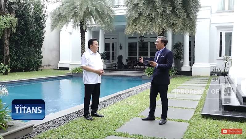 8 Potret Rumah Konglomerat Pemilik Klub Sepak Bola Indonesia, Ternyata Ada Yusuf Mansur!