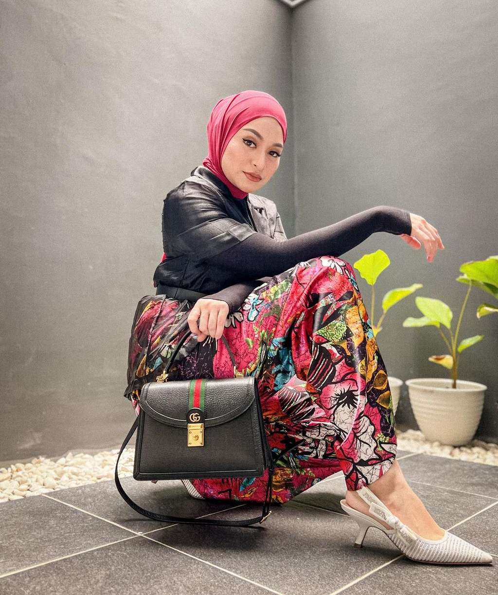 10 Adu Gaya Nathalie Holscher VS Riesca Rose, Dituduh Sebagai Selingkuhan Sule, Kalah Jauh?