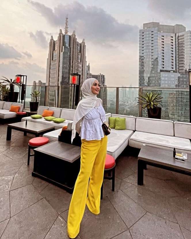 Potret Imel Putri Cahyati Tampil Mewah dengan Koleksi Tas Branded