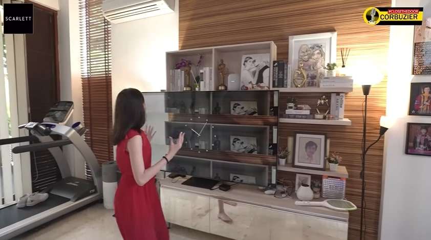 8 Potret Rumah Deddy Corbuzier yang Jarang Tersorot, Semi Terbuka Bak Hotel Mewah di Bali