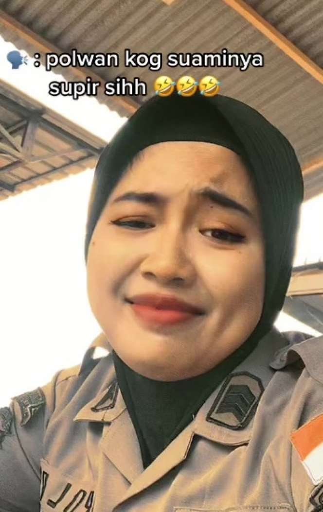Viral Kisah Cinta Polwan dan Sopir Truk Banjir Pujian