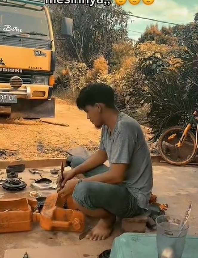 Viral Kisah Cinta Polwan dan Sopir Truk Banjir Pujian
