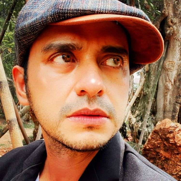 Masih Ingat Pria yang Jadi Model Iklan Era 90-an Bareng Luna Maya? Begini Kabarnya Sekarang!