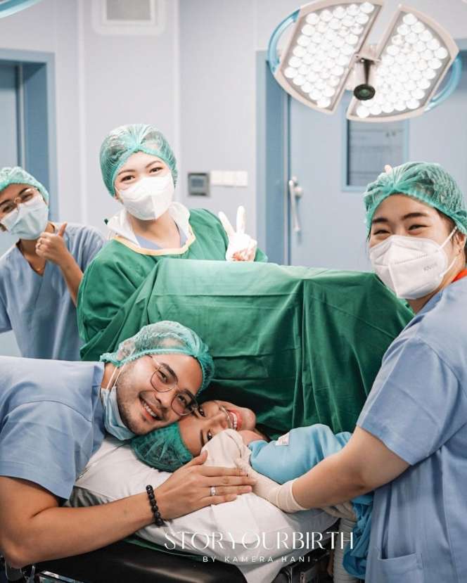 Potret Sylvia Fully Melahirkan Anak Ketiga, Kecantikannya saat Bersalin jadi Sorotan