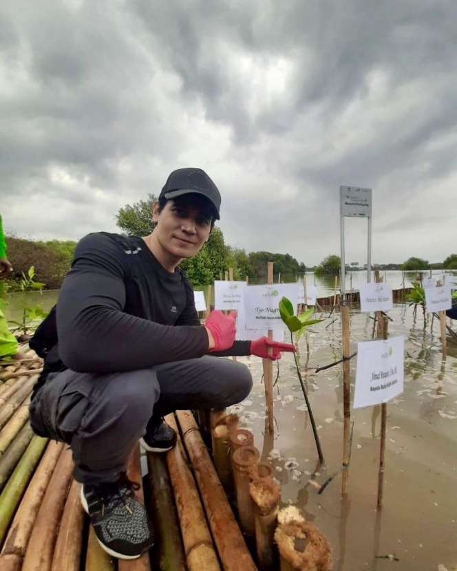 Potret Tyo Nugros Eks Drummer Dewa 19 yang Awet Muda, Ungkap Rahasianya