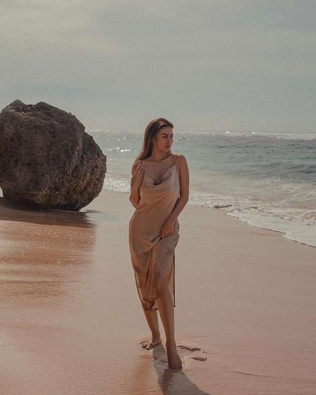 Potret Ariel Tatum Usai Sebut Sang Mantan Selingkuh dengan Sesama Pria, `Ternyata Aku Kurang Ganteng`