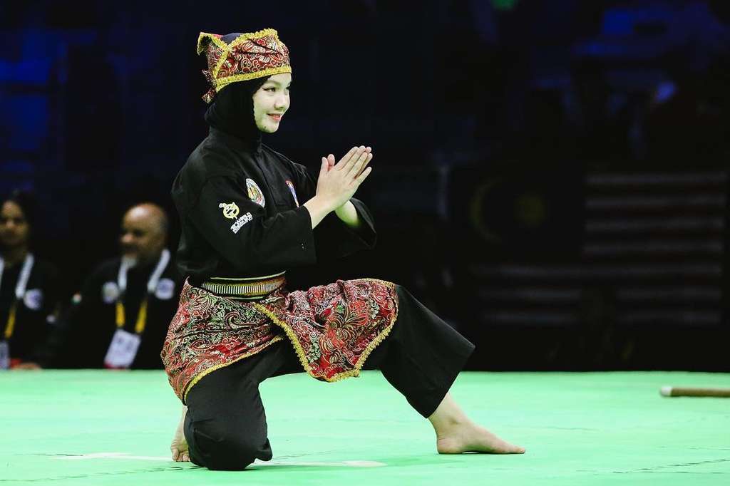 Potret Atlet Pencak Silat Nonmuslim, Pakai Hijab saat Tanding