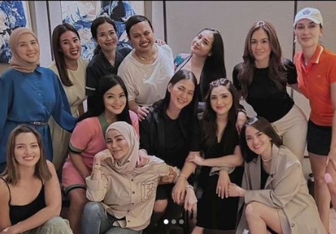 8 Potret Keseruan Geng Cendol Saat Kumpul, Mulai dari Nagita Slavina Hingga Nia Ramadhani