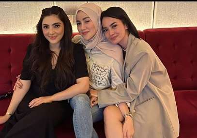 8 Potret Keseruan Geng Cendol Saat Kumpul, Mulai dari Nagita Slavina Hingga Nia Ramadhani