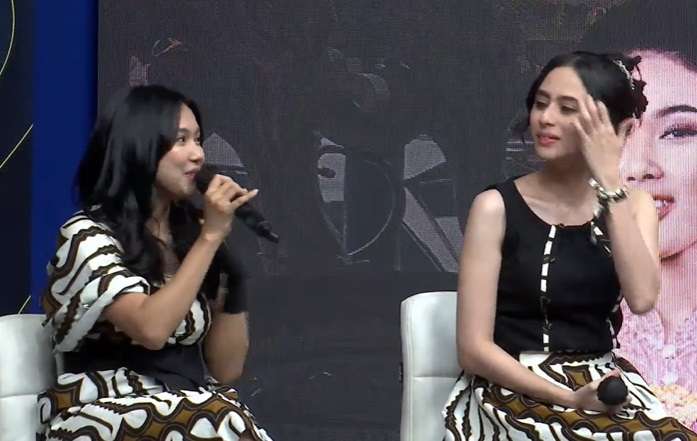 Pesona Shakira Jasmine di Series Royal Blood Curi Perhatian