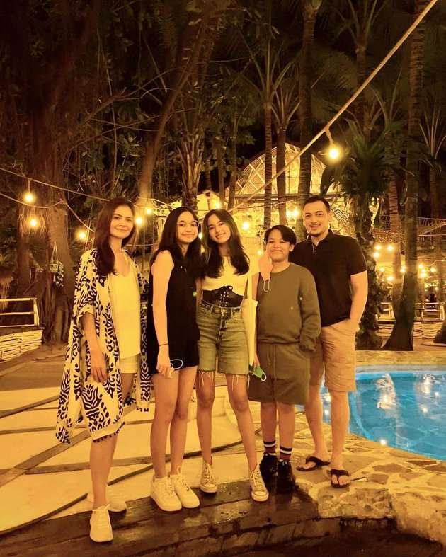 Potret Pernikahan Cut Tari dan Richard Kevin, Kekompakan Anak-anaknya Bikin Kagum!