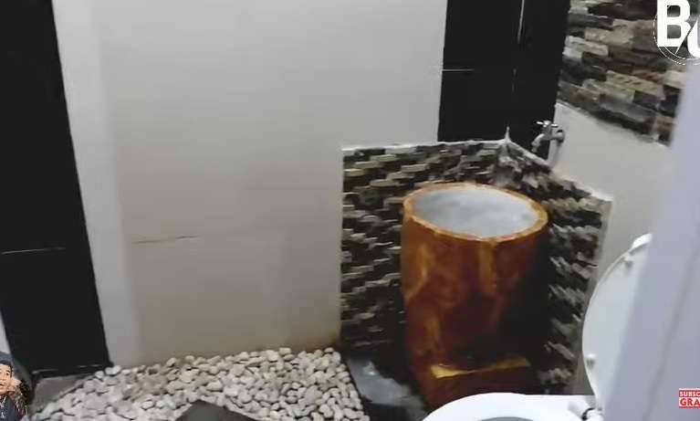 9 Potret Rumah Bopak Castello, Pintu Rumahnya Megah bak Istana!