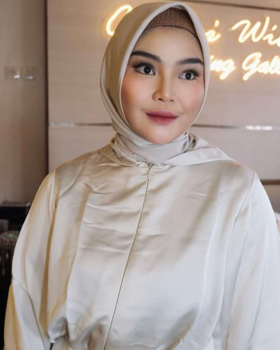 Ingat Rosa Meldianti? Dulu Ngaku Ditaksir Angga Wijaya & Berseteru dengan Dewi Perssik, Begini Nasibnya Sekarang