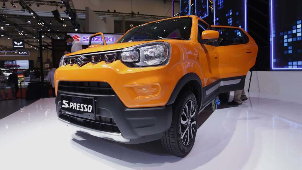 Potret Suzuki Baleno dan S-Presso di GIIAS 2022, Maharnya Rp274,9 juta 