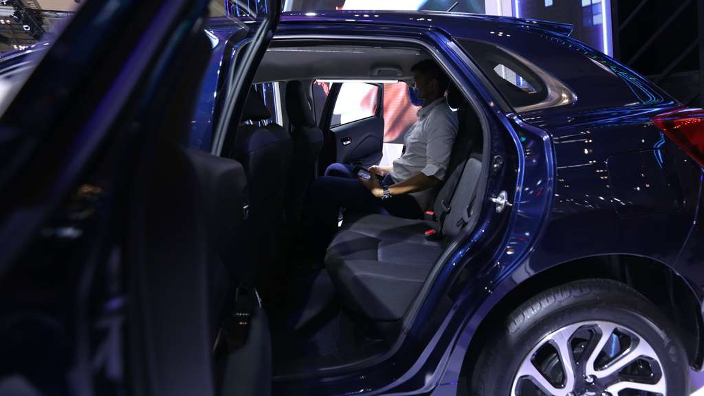 Potret Suzuki Baleno dan S-Presso di GIIAS 2022, Maharnya Rp274,9 juta 