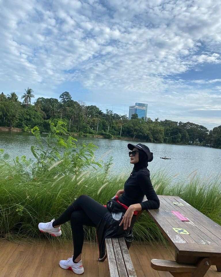 10 Potret Cantik Ade Maya, Mantan Istri Ibnu Jamil yang Tak Diketahui Publik, Bukan Orang Sembarangan!
