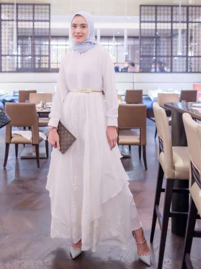 10 Potret Cantik Ade Maya, Mantan Istri Ibnu Jamil yang Tak Diketahui Publik, Bukan Orang Sembarangan!