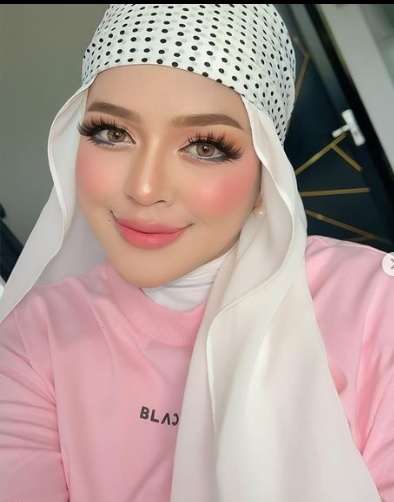 Dulu Hanya Tinggal di Rumah Triplek, Kini Jadi MUA Hits di Malaysia, Siapa Dia?