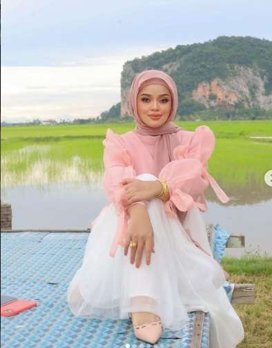 Dulu Hanya Tinggal di Rumah Triplek, Kini Jadi MUA Hits di Malaysia, Siapa Dia?