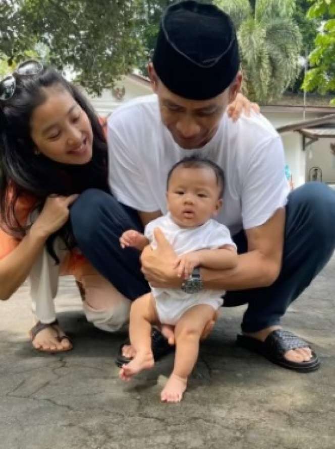 Potret Mesra Olivia Zalianty dan Suami, Kompak Urus Anak