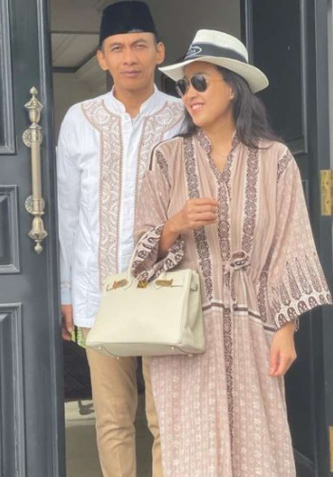 Potret Mesra Olivia Zalianty dan Suami, Kompak Urus Anak