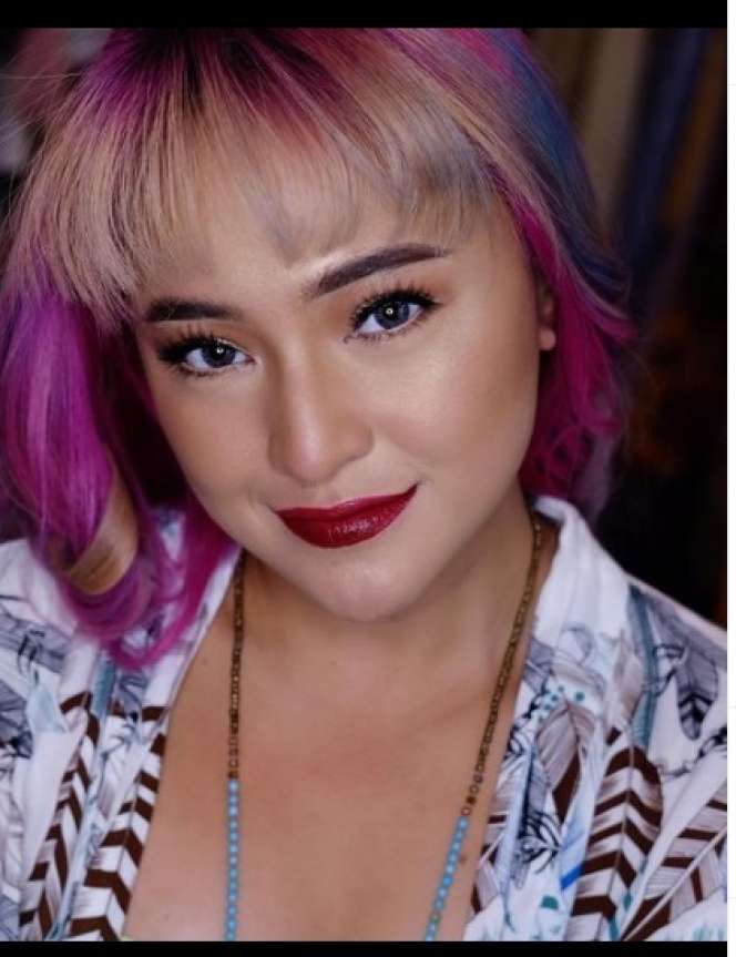 Potret Terbaru Marshanda dengan Rambut Warna-warni