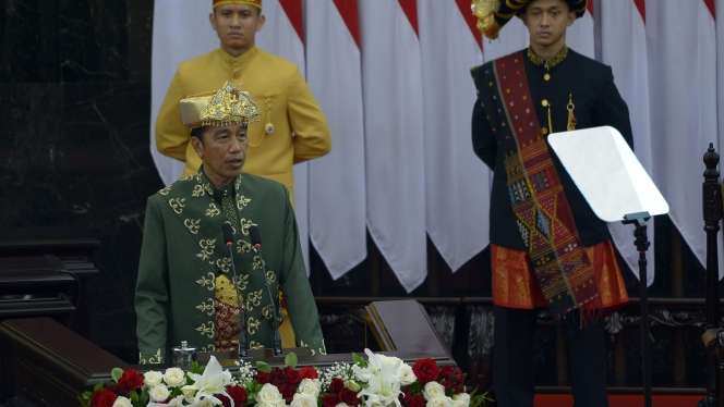 Di Sidang Tahunan MPR, Presiden Joko Widodo Kenakan Baju Adat Paksian dari Bangka Belitung Dibuatnya 3 Hari