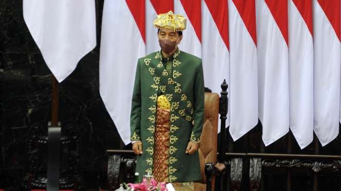 Di Sidang Tahunan MPR, Presiden Joko Widodo Kenakan Baju Adat Paksian dari Bangka Belitung Dibuatnya 3 Hari