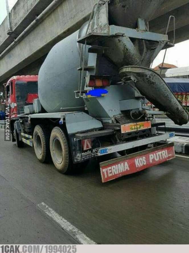 10 Potret Promosi Kocak Kamar Kos, Isi Pengumumannya Bikin Mikir Dua Kali!